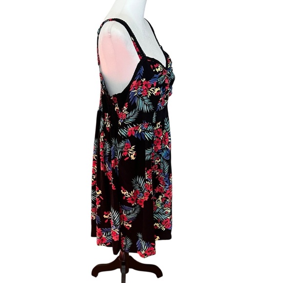 Torrid Black Dress with Colorful Floral Accents SZ 3X - Picture 2 of 4